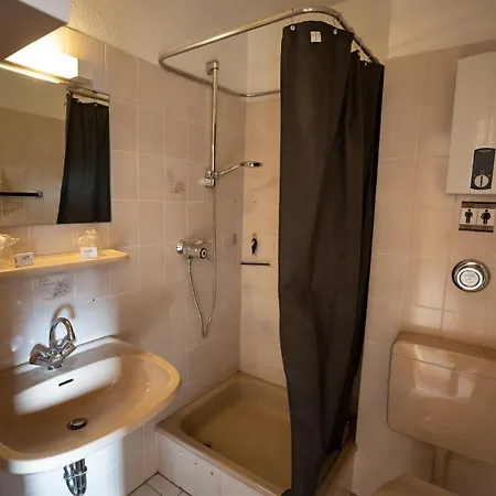 View - Balkon Mit Suedblick - Zentrale Lage - Eigener Parkplatz