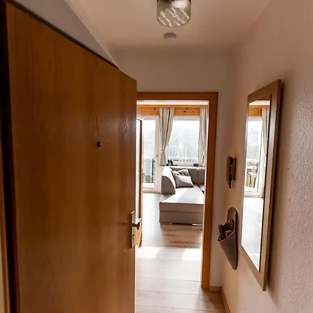 View - Balkon Mit Südblick - Zentrale Lage Mit Sommer Card